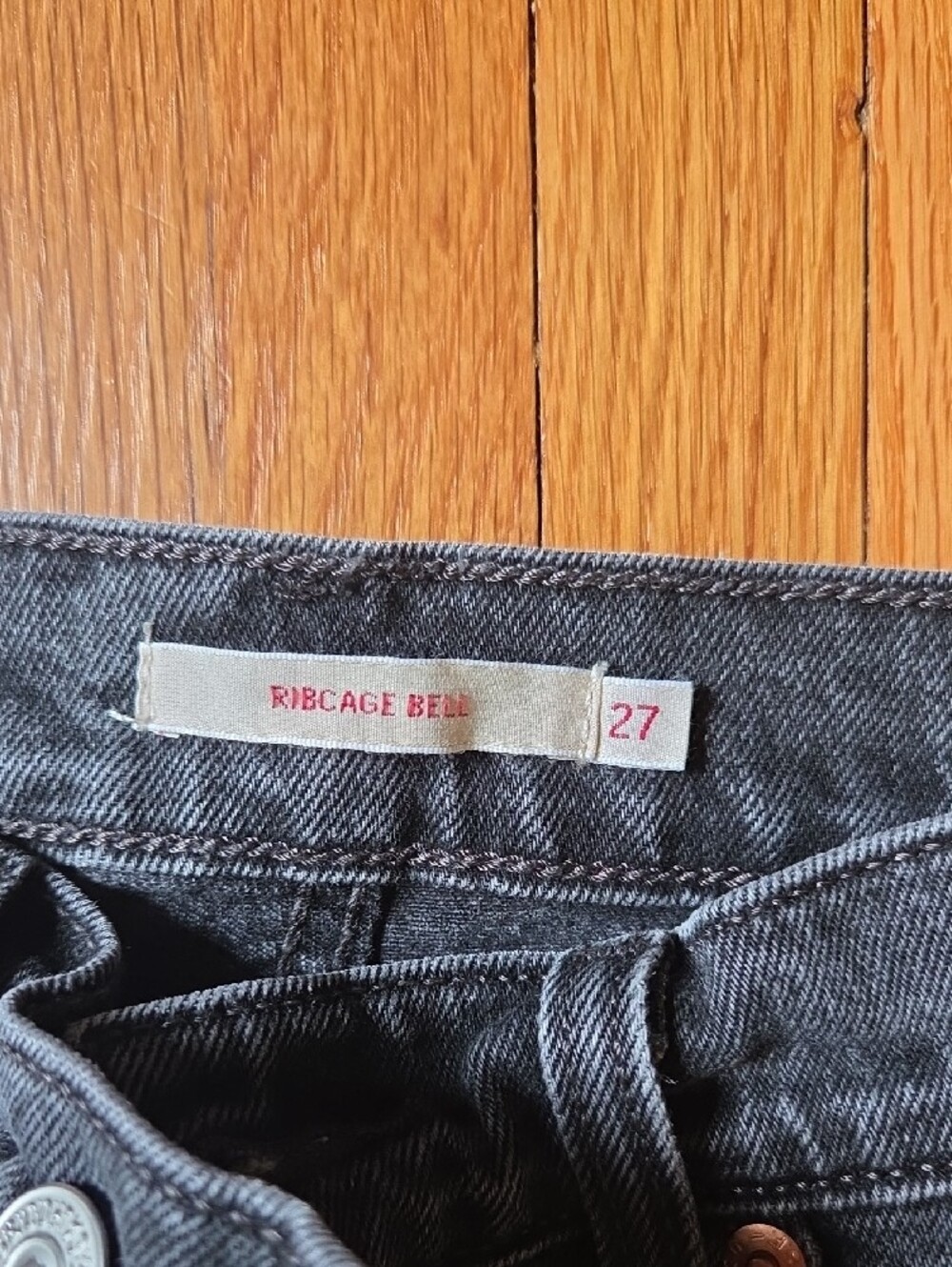Levis Ribcage Bell - Picture 2 of 3